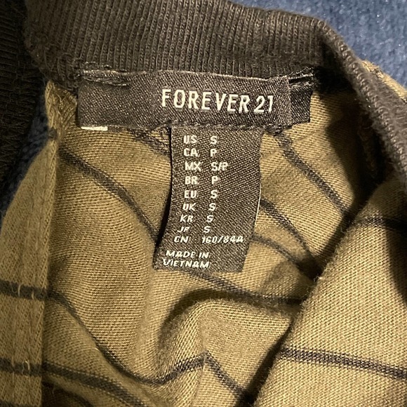 Forever 21 Green and Black Stripe Tee Shirt Dress V Back Size Small - Picture 3 of 6